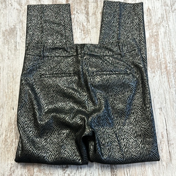 WHBM Black Silver Metallic Comfort Stretch
Jacquard Slim Ankle Pants 4 - Picture 11 of 12